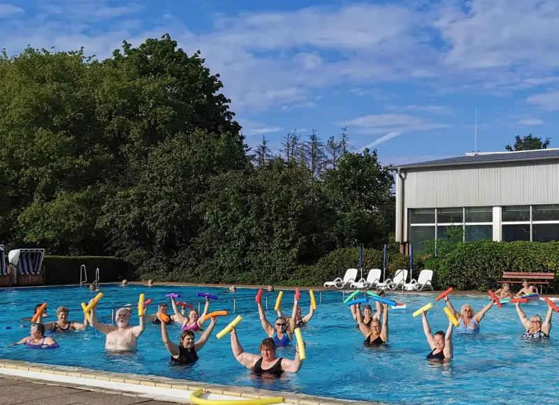 Entstauungsgymnastik und Entstauungsschwimmen als Rehasport auf ärztliche Verordnung